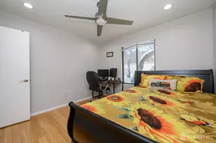 35 Carriage Pl, Edison, NJ 08820 - Photo 20