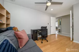 35 Carriage Pl, Edison, NJ 08820 - Photo 24