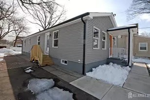 824 Drake Ave, Middlesex, NJ 08846 - Photo 2