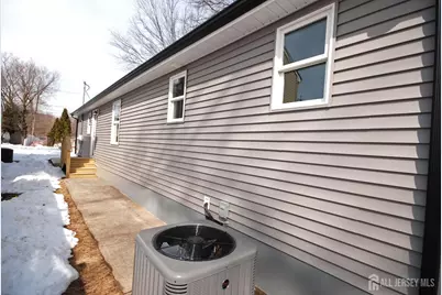 824 Drake Avenue, Middlesex, NJ 08846 - Photo 8