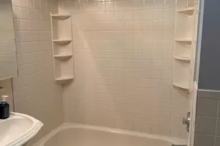 1702 Edison Glen Terrace, Edison, NJ 08837 - Photo 4