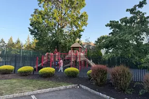 125 Albury Way, North Brunswick Township, NJ 08902 - Photo 22