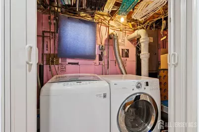 584 Garden Avenue, Woodbridge Township, NJ 07095 - Photo 26