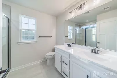 208 Midland Avenue, Aberdeen Township, NJ 07721 - Photo 18