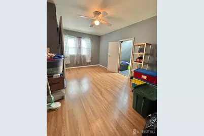 583 W Side Avenue, Perth Amboy, NJ 08861 - Photo 26