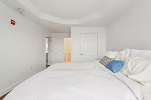 2202 Windrow Dr, Middlesex, NJ 08540 - Photo 18