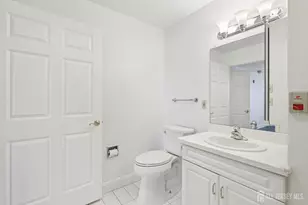 2202 Windrow Dr, Middlesex, NJ 08540 - Photo 22