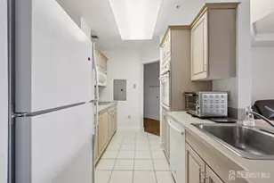 2202 Windrow Dr, Middlesex, NJ 08540 - Photo 18
