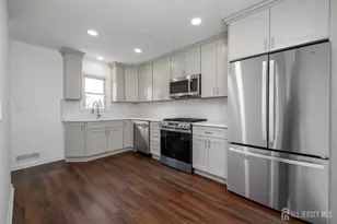311 Chestnut St, Middlesex, NJ 08846 - Photo 8