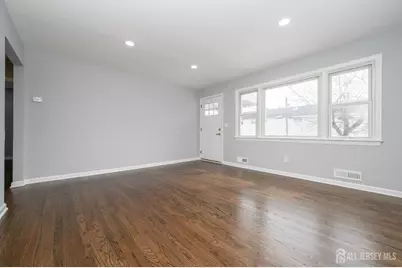 311 Chestnut Street, Middlesex, NJ 08846 - Photo 6