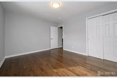 311 Chestnut Street, Middlesex, NJ 08846 - Photo 16