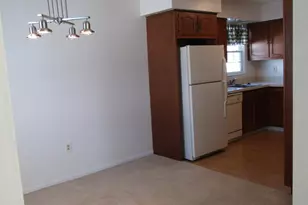 538 Sutton Way, Monroe Township, NJ 08831 - Photo 8