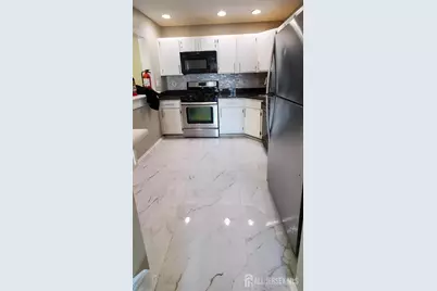 261 Kempsey Drive, North Brunswick Township, NJ 08902 - Photo 4