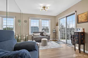 5 Scarborough Rd, Monroe Township, NJ 08831 - Photo 2
