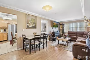 390 College Dr, Edison, NJ 08817 - Photo 4