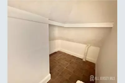 121 Kossuth Street #2, Franklin Township, NJ 08873 - Photo 8