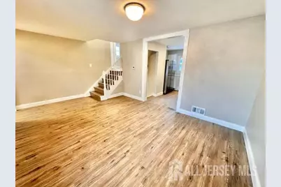 5 Gardner Court, Sayreville, NJ 08872 - Photo 4