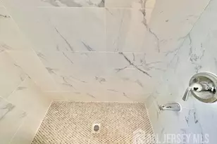 5 Gardner Ct, Sayreville, NJ 08872 - Photo 16