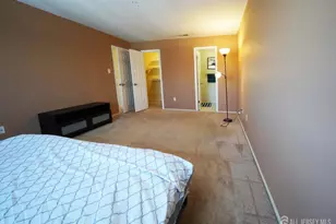 1111 Edison Glen Terrace, Edison, NJ 08837 - Photo 8