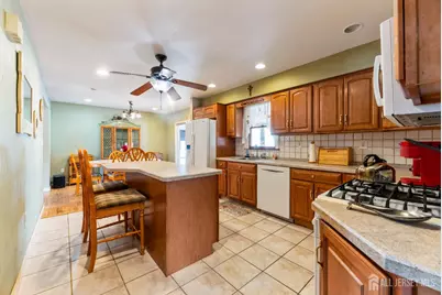 35 Nelson Avenue, Monroe Township, NJ 08831 - Photo 4