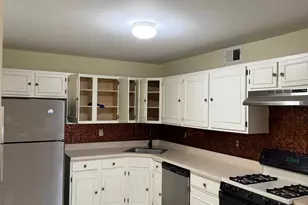 1005 Stony Brook Way, North Brunswick Township, NJ 08902 - Photo 4