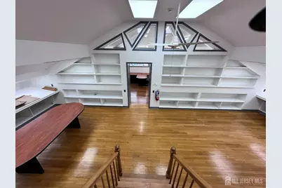 107 Stuyvesant Avenue #201, Lyndhurst Township, NJ 07071 - Photo 6