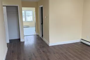 25 N Essex St, Carteret, NJ 07008 - Photo 8