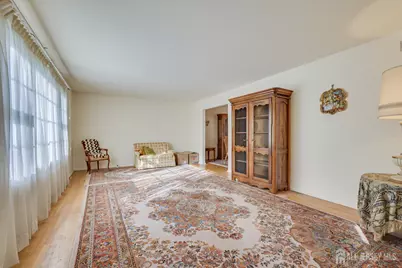 34 Stratford Circle, Edison, NJ 08820 - Photo 8