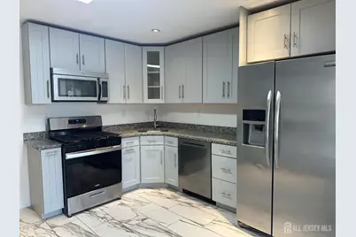 402 Rittenhouse Court, North Brunswick Township, NJ 08902 - Photo 2