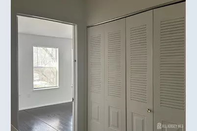 402 Rittenhouse Court, North Brunswick Township, NJ 08902 - Photo 18