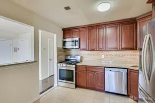 342 College Dr, Edison, NJ 08817 - Photo 10