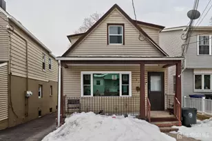 419 Inslee St, Perth Amboy, NJ 08861 - Photo 2