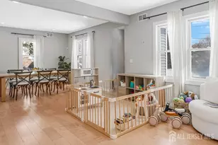 51 Dartmouth St, Edison, NJ 08837 - Photo 8