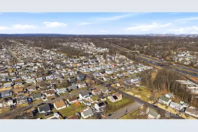 77 W Arthur Place, Iselin, NJ 08830 - Photo 28