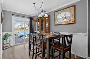 77 W Arthur Pl, Iselin, NJ 08830 - Photo 6