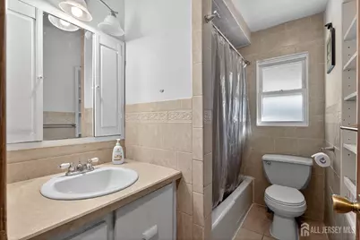 77 W Arthur Place, Iselin, NJ 08830 - Photo 14