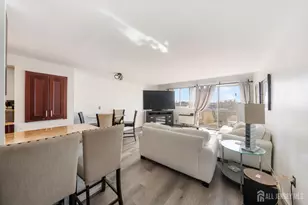 40 Fayette St, Perth Amboy, NJ 08861 - Photo 2