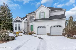 18 Lysbeth Ln, Matawan, NJ 07748 - Photo 2