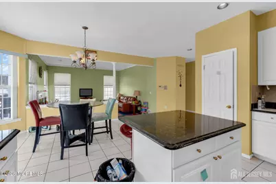 18 Lysbeth Lane, Matawan, NJ 07748 - Photo 12