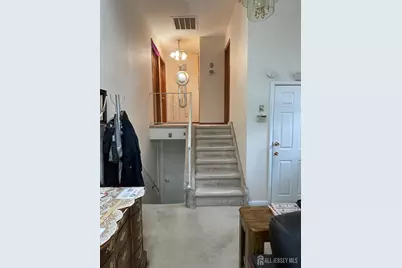 92 Holly Road, Iselin, NJ 08830 - Photo 10