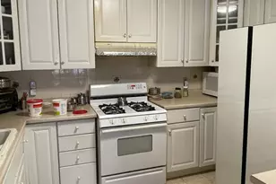 92 Holly Rd, Iselin, NJ 08830 - Photo 8