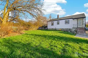 2 Olive St, Fords, NJ 08863 - Photo 20