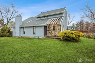 18 Erik Dr, North Brunswick Township, NJ 08902 - Photo 1