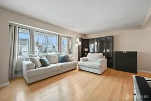 29 Hollywood Dr, Woodbridge Township, NJ 07095 - Photo 8