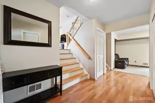 29 Hollywood Dr, Woodbridge Township, NJ 07095 - Photo 6