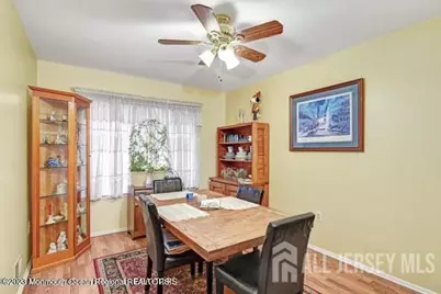 603 Holly Drive, Perth Amboy, NJ 08861 - Photo 6