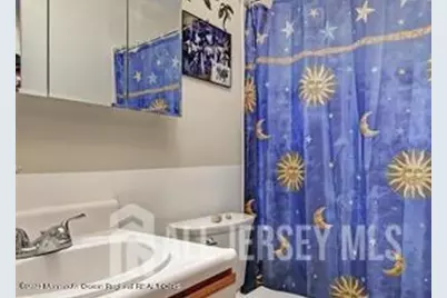 603 Holly Drive, Perth Amboy, NJ 08861 - Photo 18