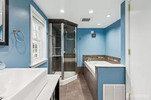 32 Tanglewood Ln, Colonia, NJ 07067 - Photo 14