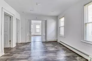 212 Easton Ave, New Brunswick, NJ 08901 - Photo 10