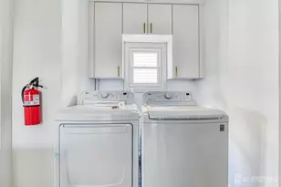 212 Easton Ave, New Brunswick, NJ 08901 - Photo 14